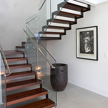 Strong Special Design Straight Staircase With Stainless Steel Post Grill Railing and Timber Stairs Treads Prefabricated