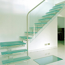 Home Special Romantic Whole Glass Straight Staircase Design China Supplier Prefabricated Single Beam 
